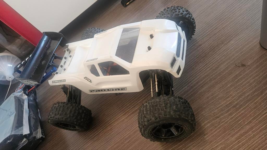 Complete hobby HPl Trophy Truggy/D8T, Ophalen, Overige schalen, Auto offroad