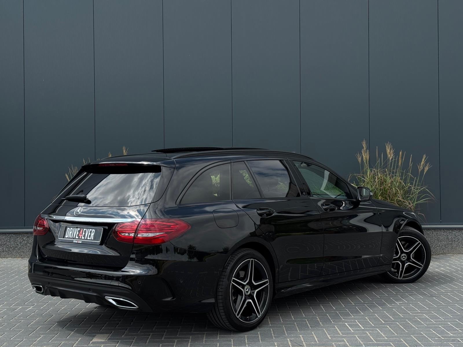 Mercedes-Benz C-klasse Estate 220 d Premium Plus AMG PANO|NA, Auto's, Achterwielaandrijving, 4 cilinders, Zwart, Leder