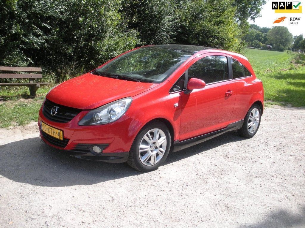 Opel Corsa 1.4-16V Color Edition, Euro 5, 4 cilinders, Origineel Nederlands, Handgeschakeld