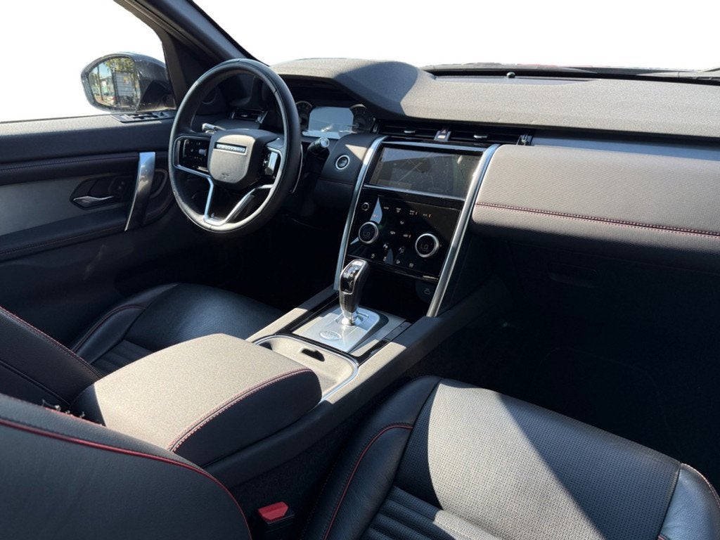 Land Rover Discovery Sport P300e 1.5 R-Dynamic S I Leder I C, Auto's, Land Rover, 309 pk, Euro 6, Discovery Sport, Zwart