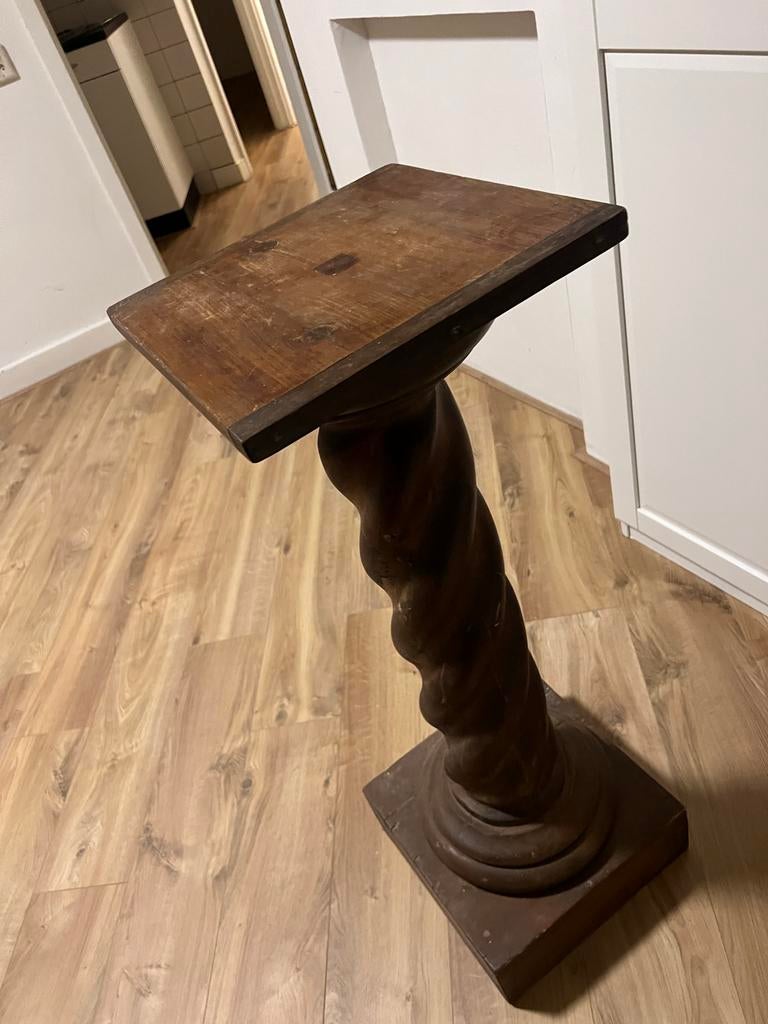 Houten sokkel / zuil met gedraaide kolom, Ophalen, Gebruikt