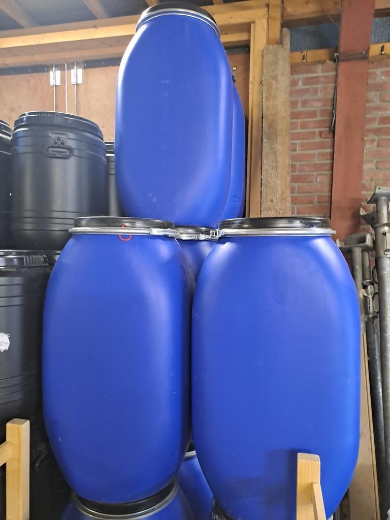Te koop tonnen partij, Tuin en Terras, Regentonnen, Minder dan 75 liter, Ophalen