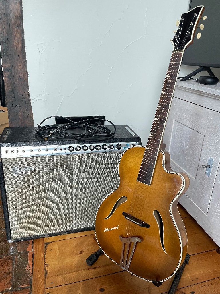 Semi akoestische Hernsdorf achtop gitaar, Ophalen of Verzenden, Western- of Steelstringgitaar