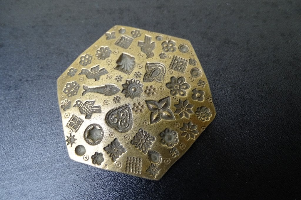 Messing Kuchi sieradenstempel, Ophalen of Verzenden, Koper