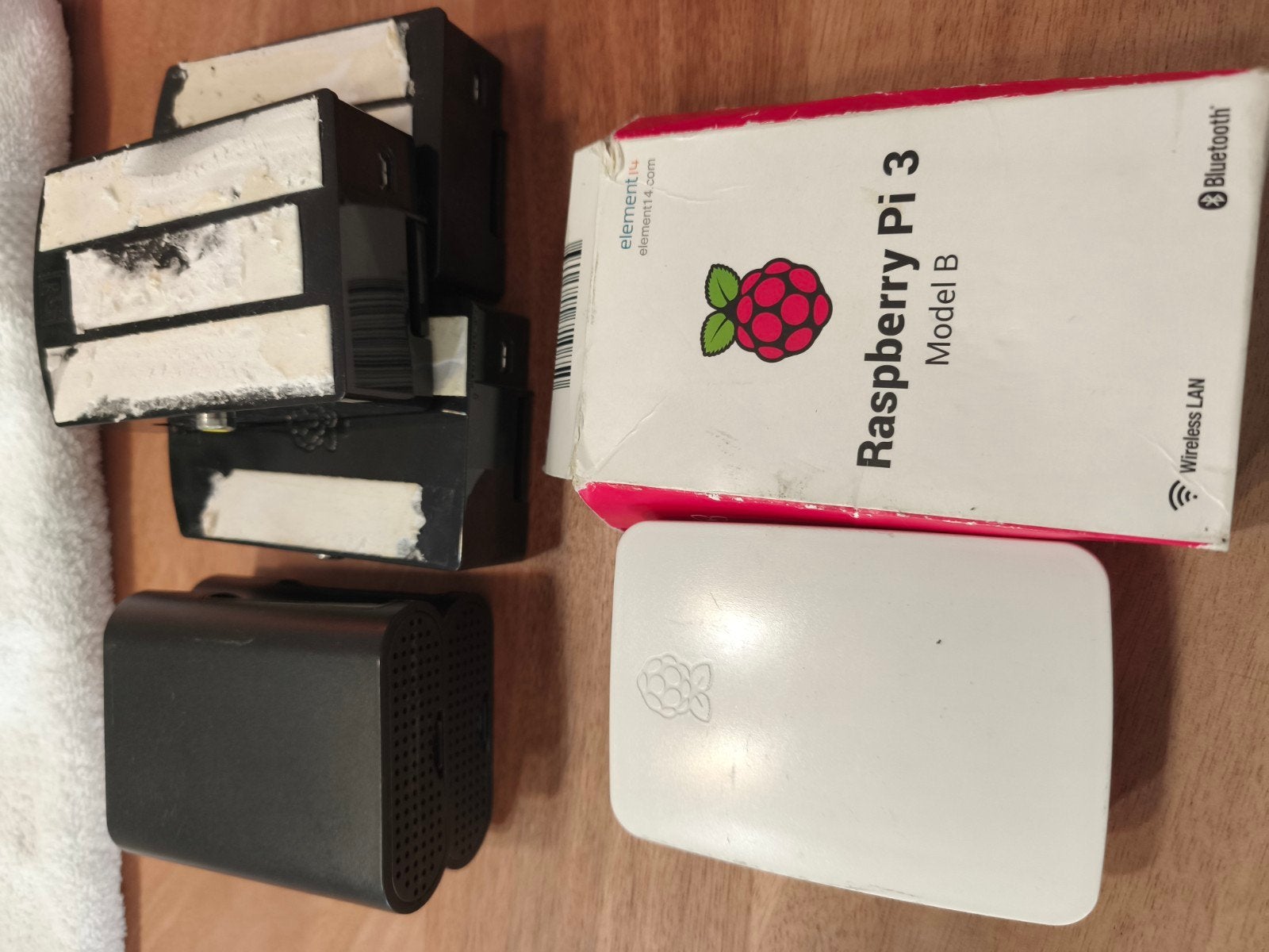 Raspberry Pi 1, Pi 2 en Pi 3 Model B met behuizing en access, Ophalen, Minder dan 2 Ghz