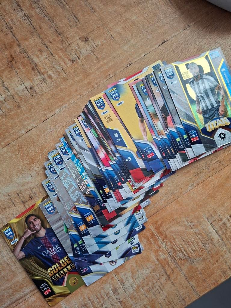 Panini FIFA 365 Adrenalyn XL RUILEN, Ophalen of Verzenden, Zo goed als nieuw, Meerdere plaatjes