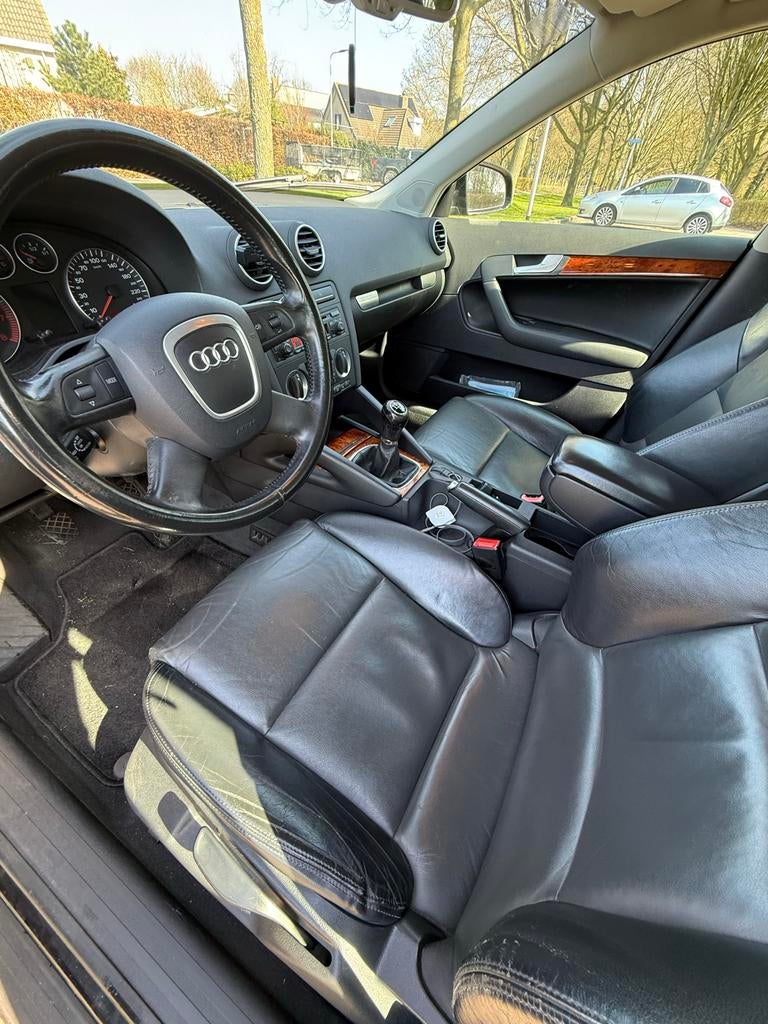 Audi A3 2.0 Sportback 110KW FSI 2004 Zwart, Voorwielaandrijving, 4 cilinders, Zwart, 14 km/l