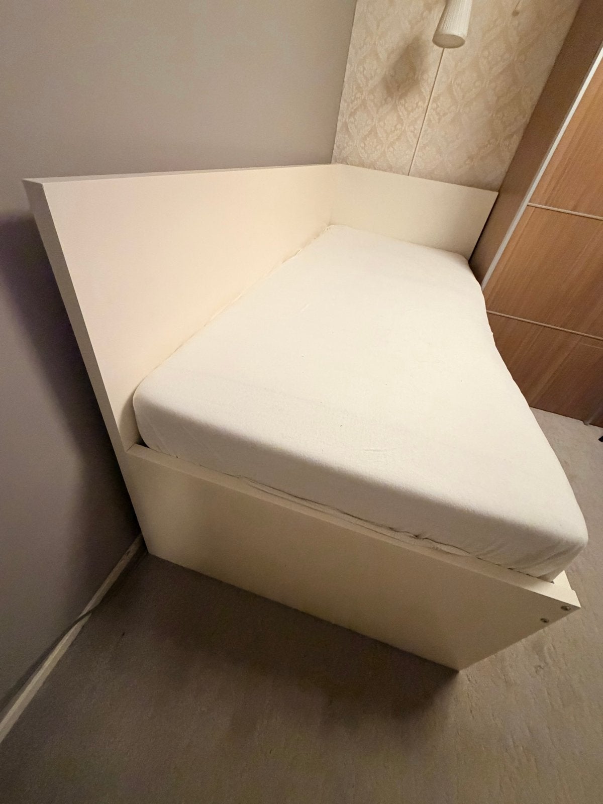 Eenpersoonsbed met opbergruimte, Ophalen, Zo goed als nieuw