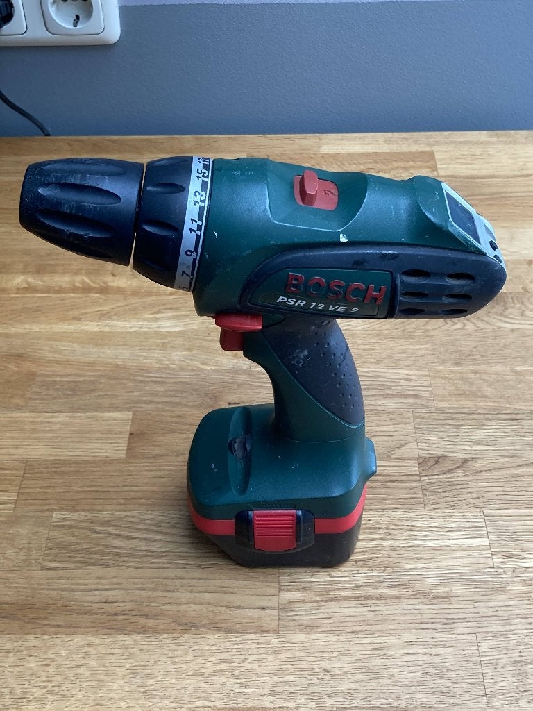 Bosch accuboormachine PSR12 VE-2, Gebruikt, Variabele snelheid, Ophalen of Verzenden, Boor- en Schroefmachine