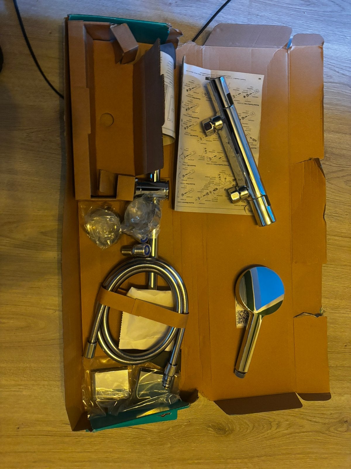 Douche hansgrohe, Ophalen, Zo goed als nieuw, Douche