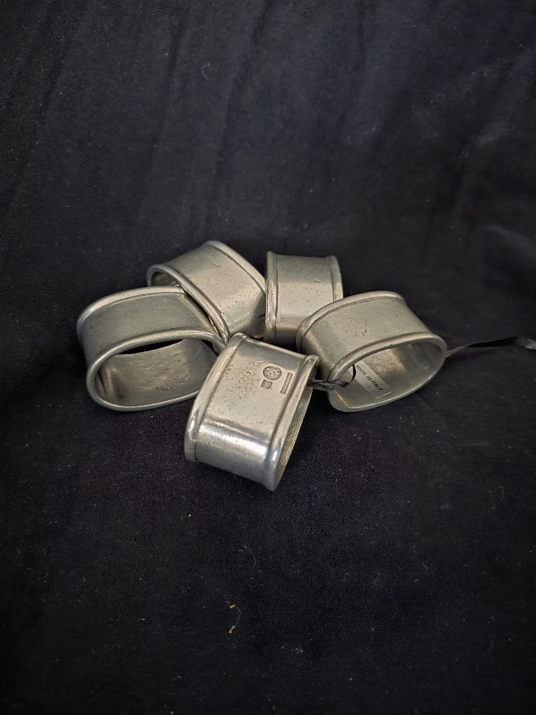 Servet ringen, Ophalen