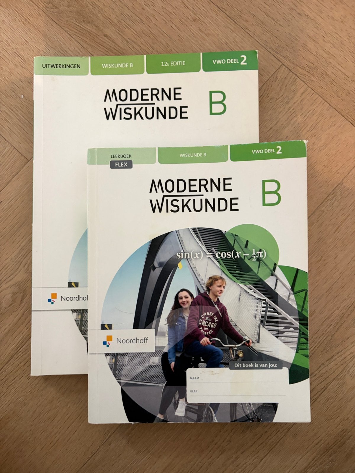Moderne Wiskunde B deel 2, Ophalen of Verzenden, Beta, Zo goed als nieuw, Overige niveaus