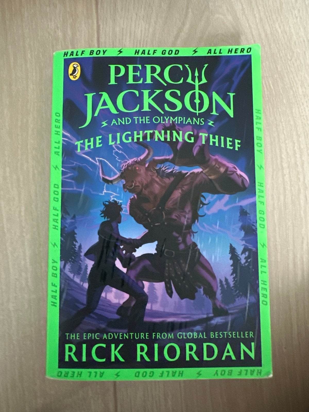 Percy Jackson en de Olympiërs: De Bliksemdief, Ophalen of Verzenden, Gelezen