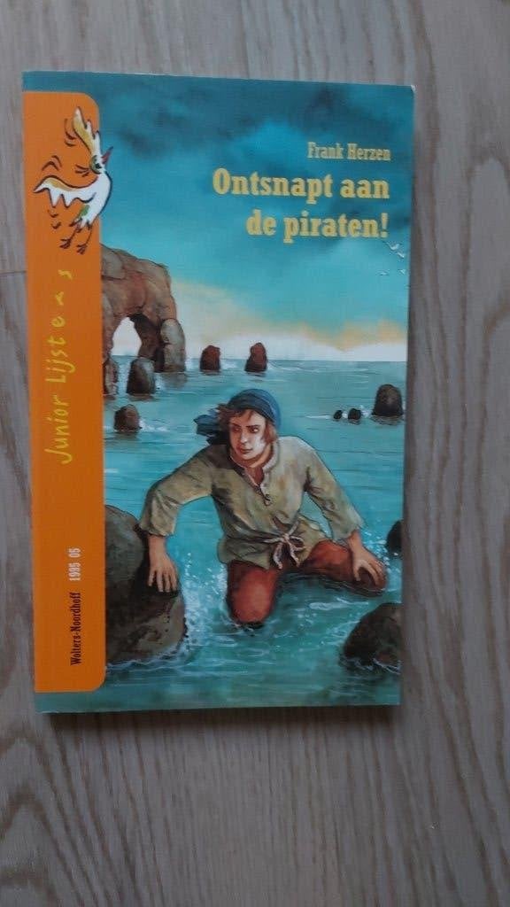 Boekje Ontsnapt aan de piraten - Junior Lijsters, Ophalen of Verzenden, Zo goed als nieuw, Fictie algemeen