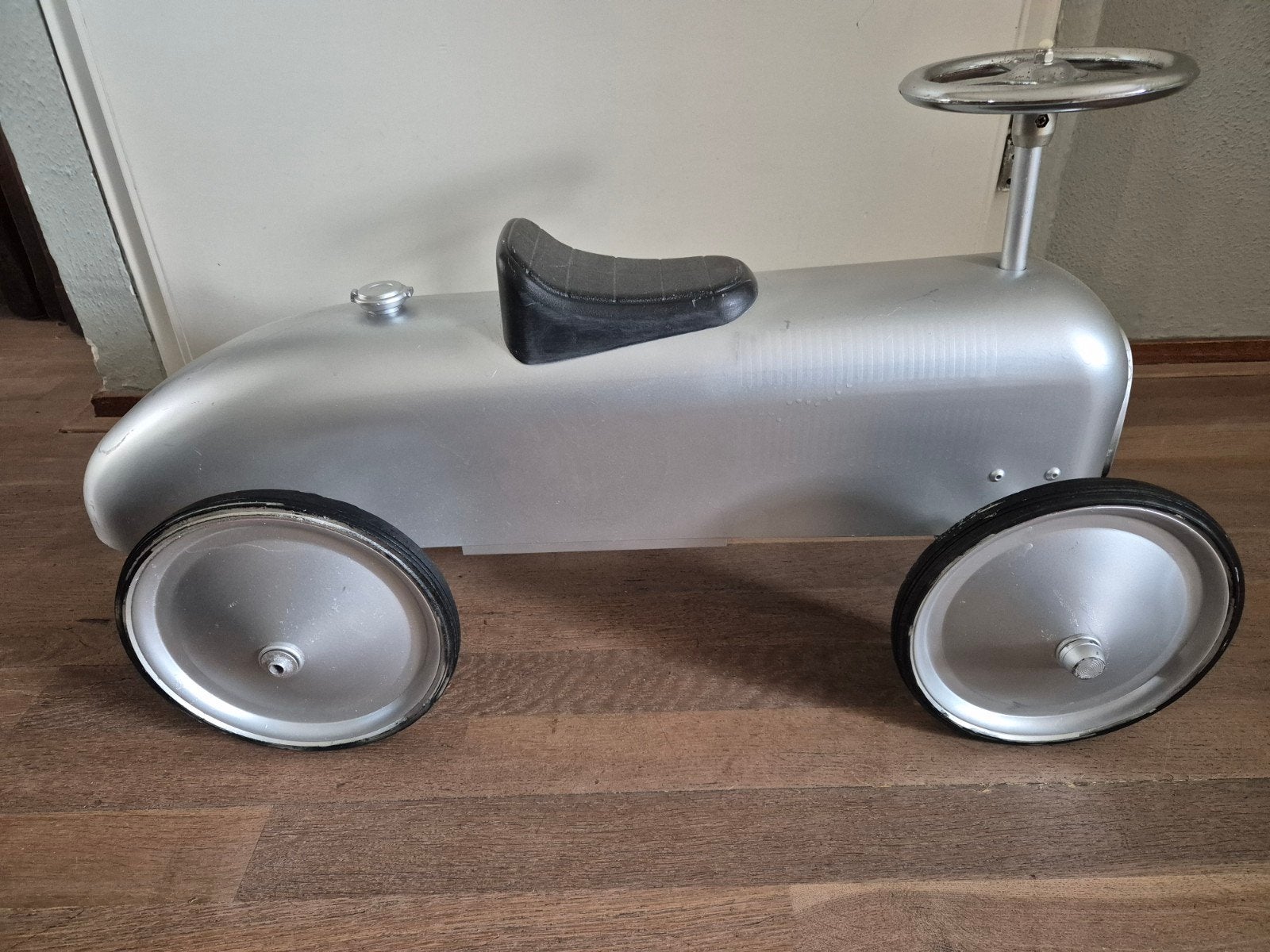 Zilveren Loopauto Retro Stijl, Kinderen en Baby's, Speelgoed | Buiten | Voertuigen en Loopfietsen, Ophalen of Verzenden, Zo goed als nieuw