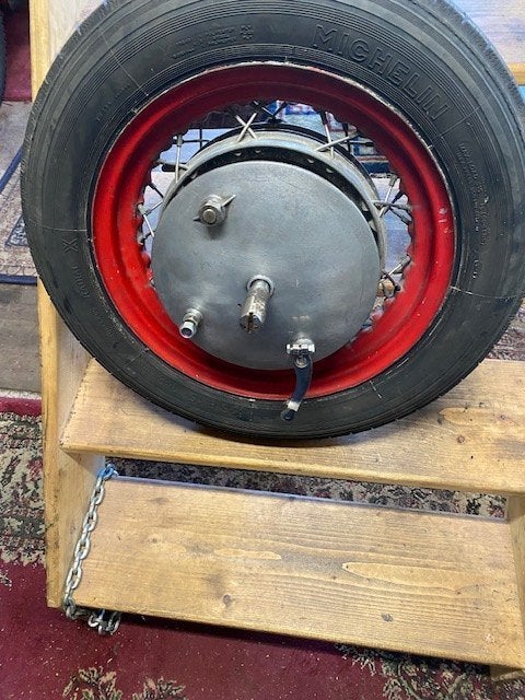 Achterwiel 15 inch Guzzi V7 zijspan, Ophalen, Gebruikt