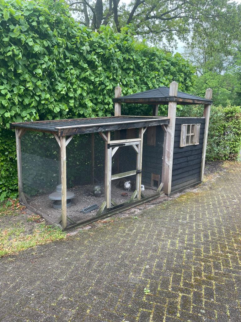 Hooiberg kippenhok, Dieren en Toebehoren, Vogels | Hokken en Kooien, Ophalen, Zo goed als nieuw, Hout, Overige typen
