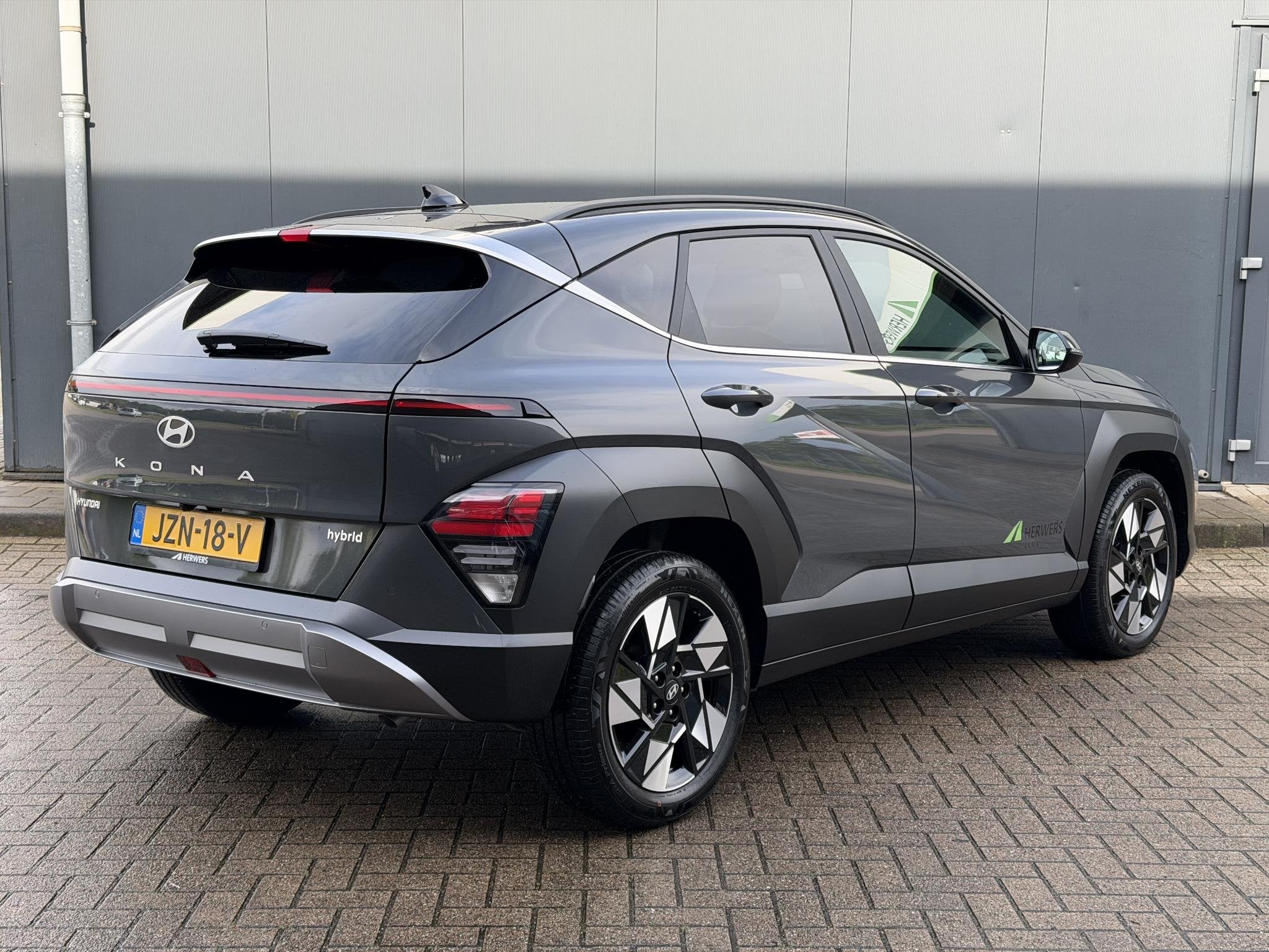 Hyundai Kona 1.6 GDI HEV Comfort Smart Voorstoelen verwarmd, 137 pk, Euro 6, Leder en Stof, 1110 kg