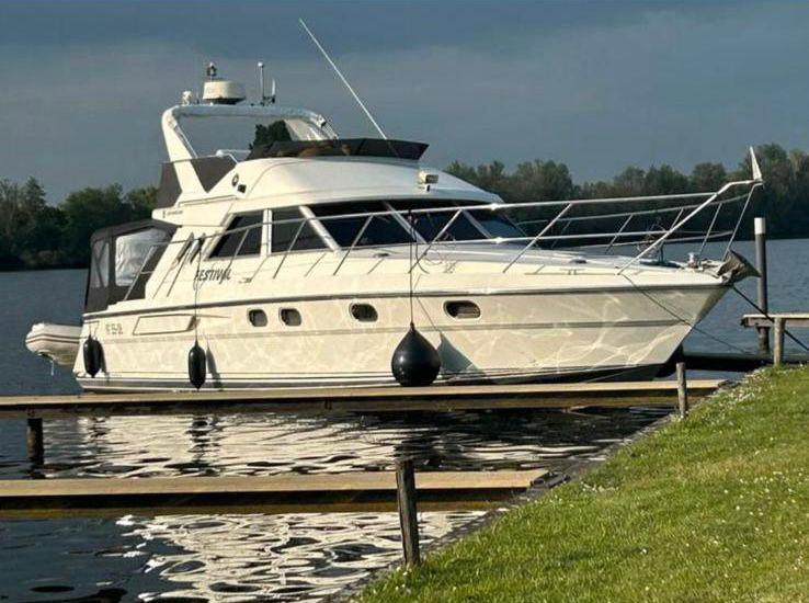 Fairline 41-43 fly, Watersport en Boten, Ophalen, 50 pk of meer, Diesel, Zo goed als nieuw