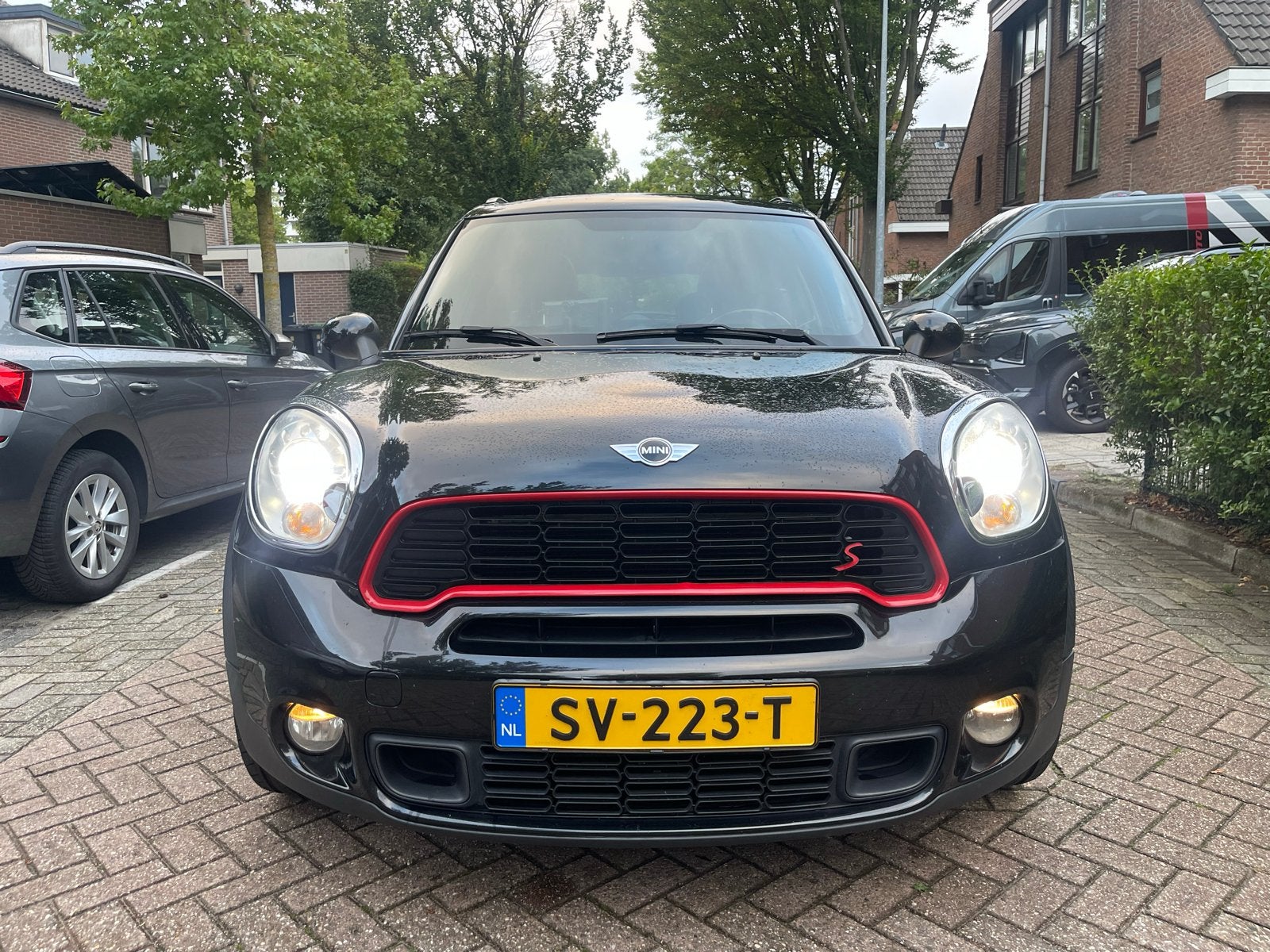 Foto 2 van Mini Countryman 1.6 Cooper S All4 AUT 2010 Zwart