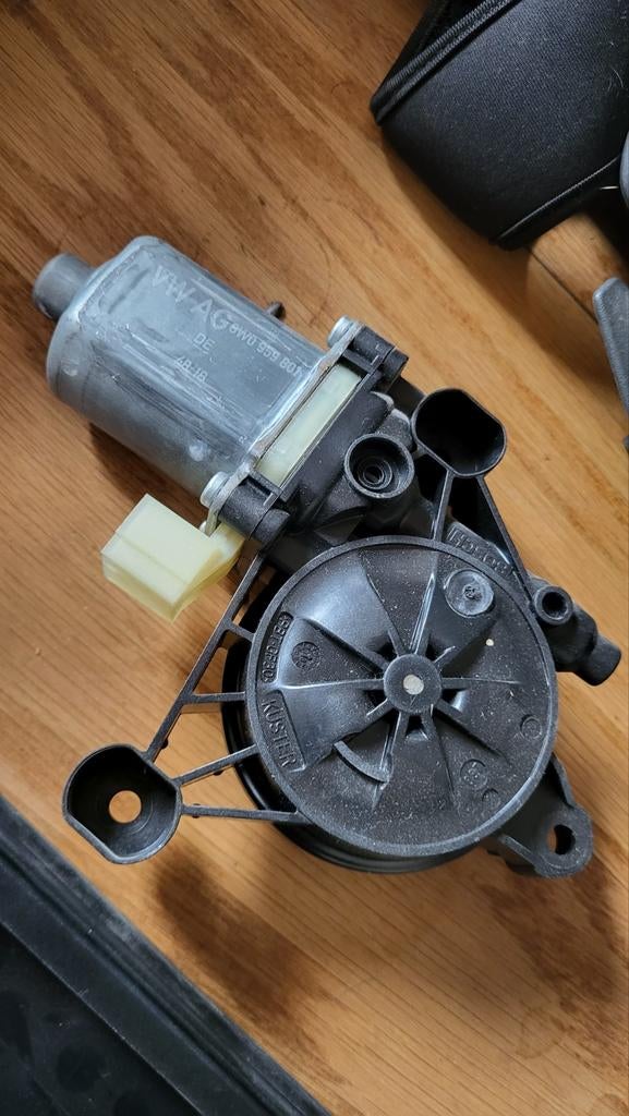 8W0959801 raam mechanische audi a4 s4, Auto-onderdelen, Ruiten en Toebehoren, Ophalen of Verzenden, Audi
