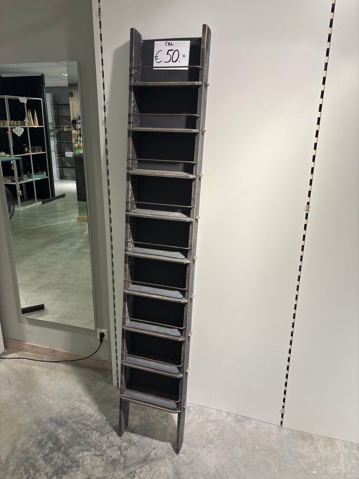 Stellingkastje voor aan de wand - 9 lagen - Leeuwarden, Huis en Inrichting, Ophalen, Gebruikt