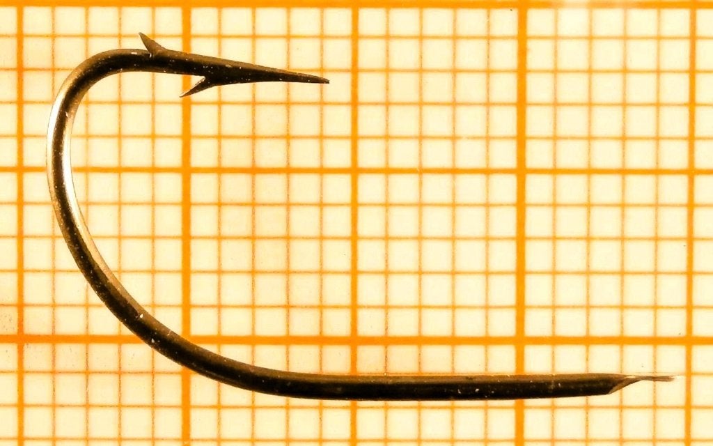 Mustad 262A, 267A, 521B – Vintage haken met dubbele weerhaak, Verzenden, Nieuw, Haak