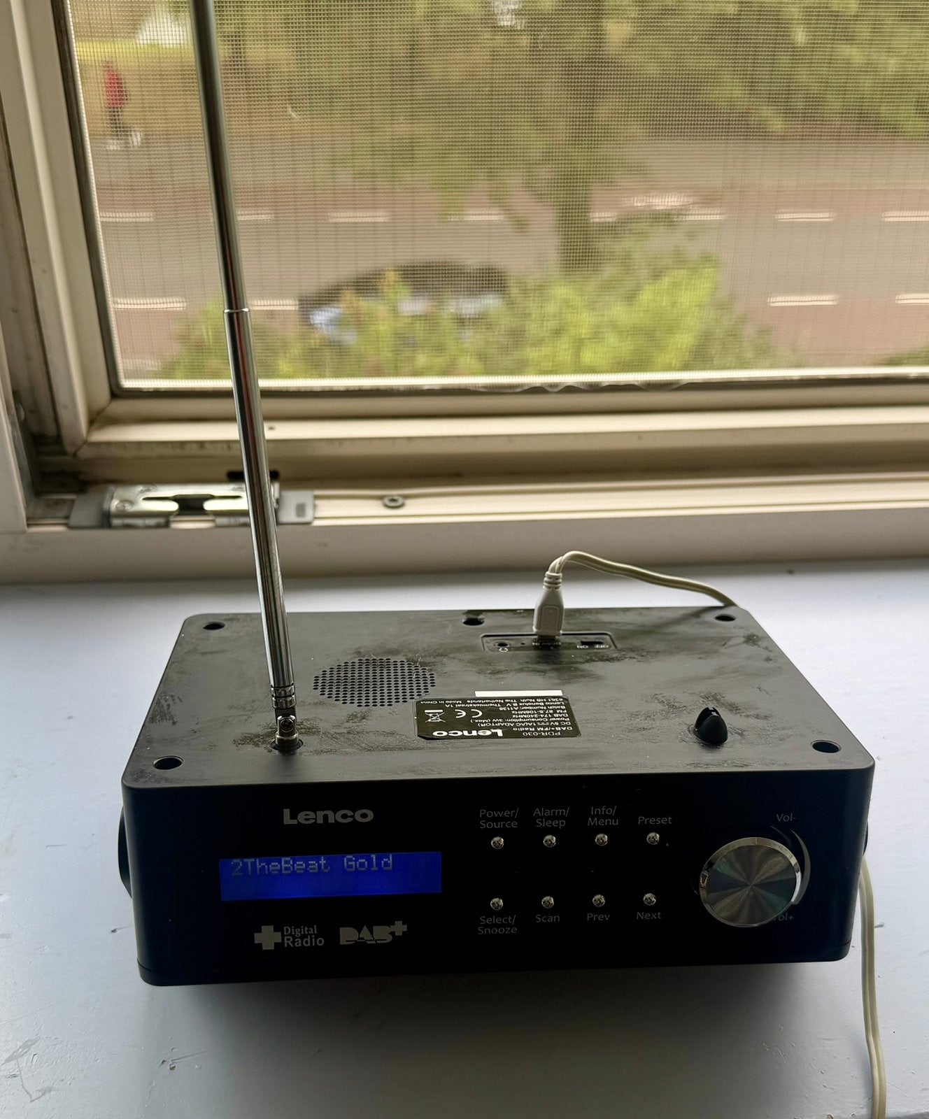 Lenco PDR-030BK Portable DAB+ / FM radio met alarmfunctie, Ophalen of Verzenden, Gebruikt, Radio