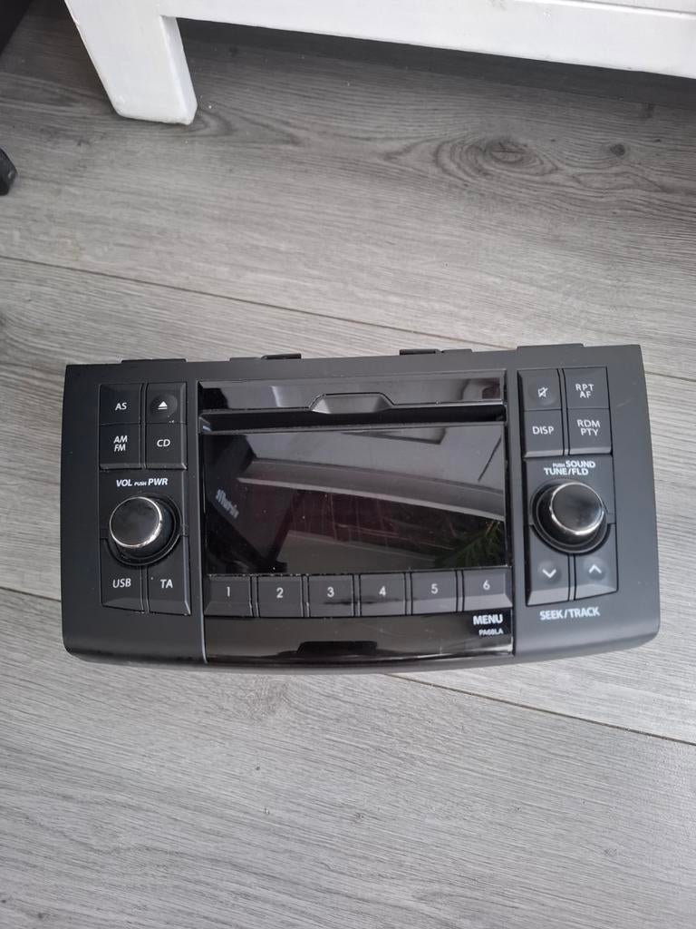 Autoradio CD-speler Suzuki Swift (2010-2017), Auto diversen, Autoradio's, Gebruikt, Ophalen of Verzenden