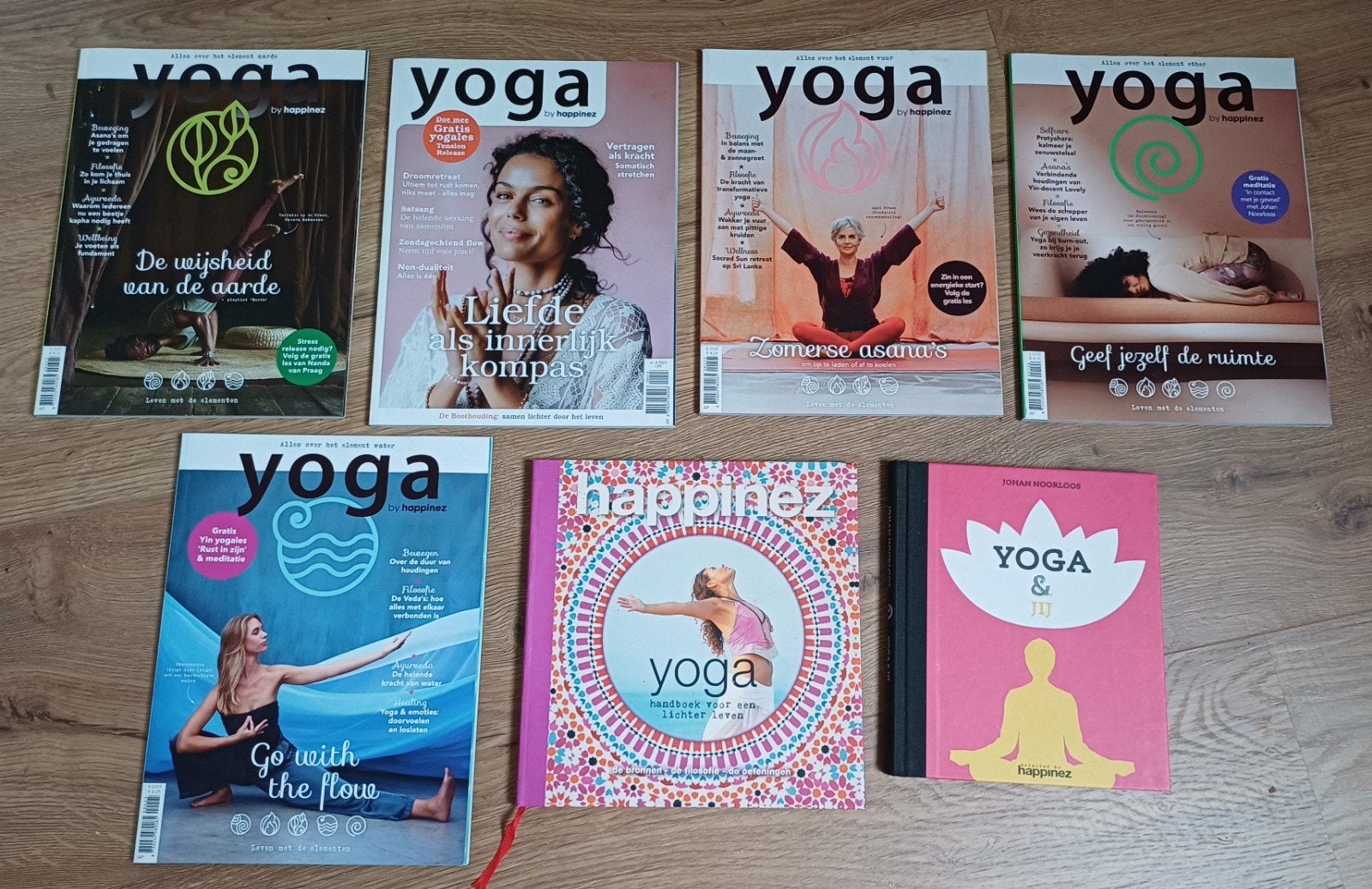 Pakket Yoga magazines en yoga boeken, Ophalen of Verzenden, Zo goed als nieuw