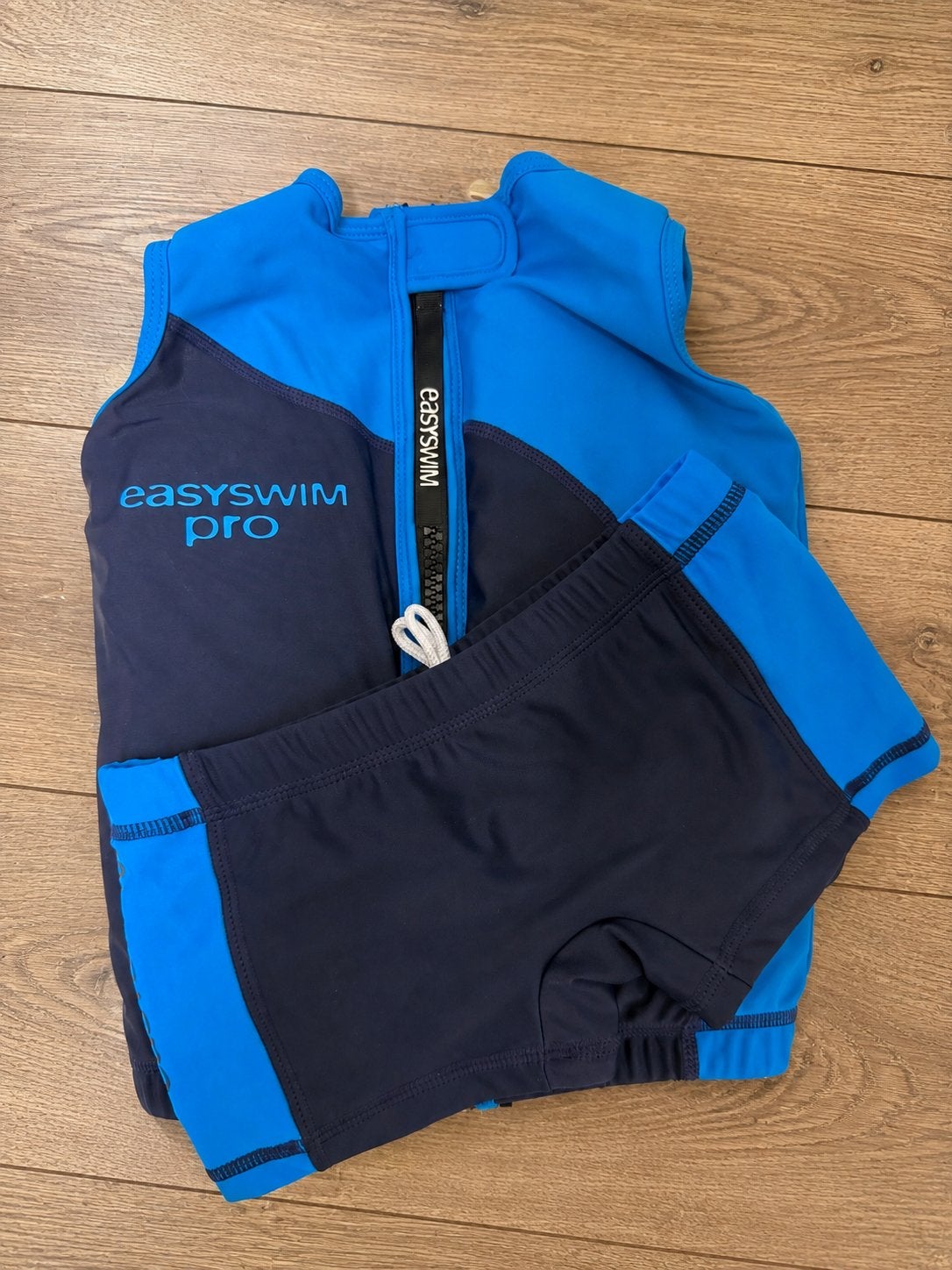 Nieuw met kaartjes Easy swim PRO, Ophalen of Verzenden, Nieuw, Jongen of Meisje