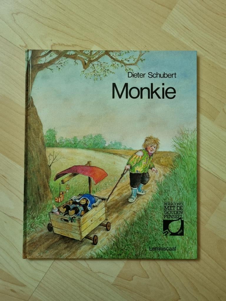 Monkie - Dieter Schubert (Kinderboek), Boeken, Ophalen of Verzenden, Gelezen, Dieter Schubert, Fictie algemeen