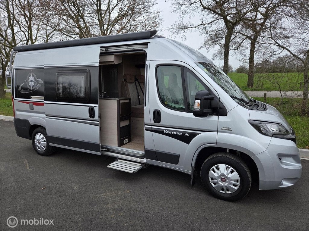 Hobby Vantana 60 Luxe buscamper 2016 Solar Euro-5, 148pk, Caravans en Kamperen, Buscamper of Camperbus, Hobby, 6 tot 7 meter, Bedrijf