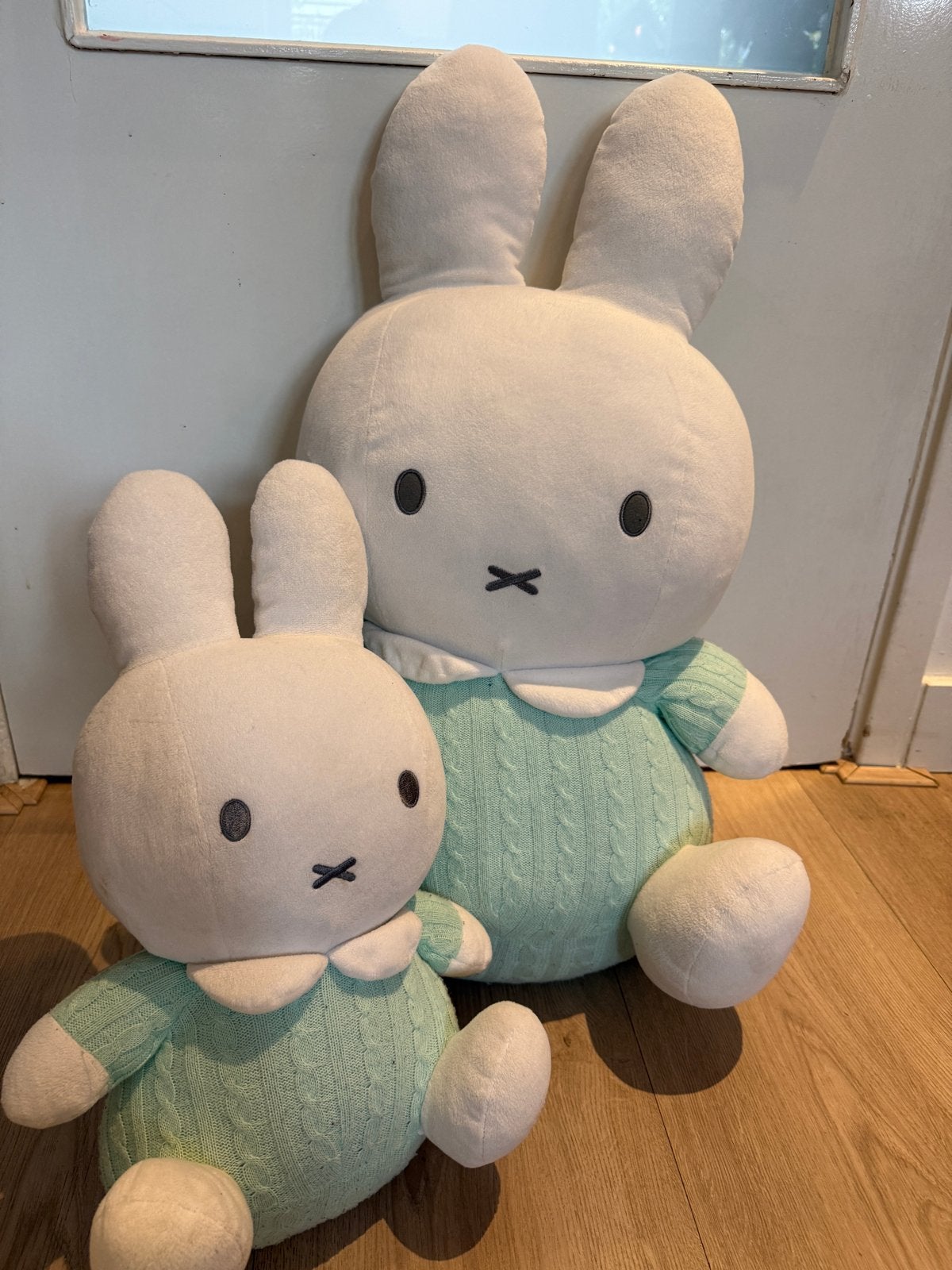 Grote en kleine Nijntje knuffels - Zo goed als nieuw, Gebruikt, Konijn, Nijntje, Ophalen of Verzenden