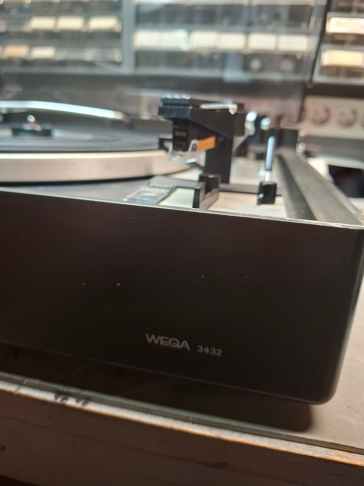 Wega 3432 met Dual 601 platenspeler, Ortofon M20 element, Ophalen