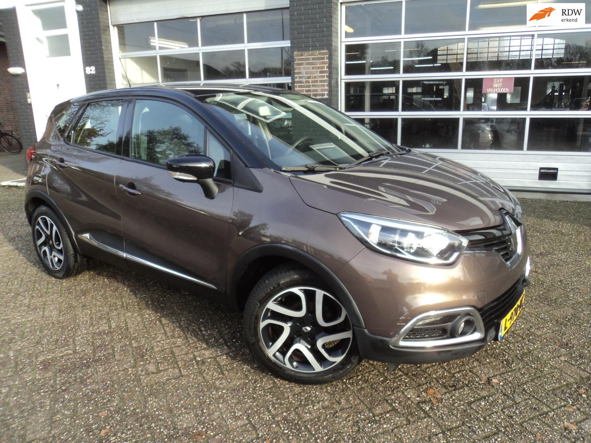 Renault Captur 0.9 TCe Dynamique Camera Trekhaak Stoelverwar, Auto's, Renault, Voorwielaandrijving, Stof, Gebruikt, Zwart