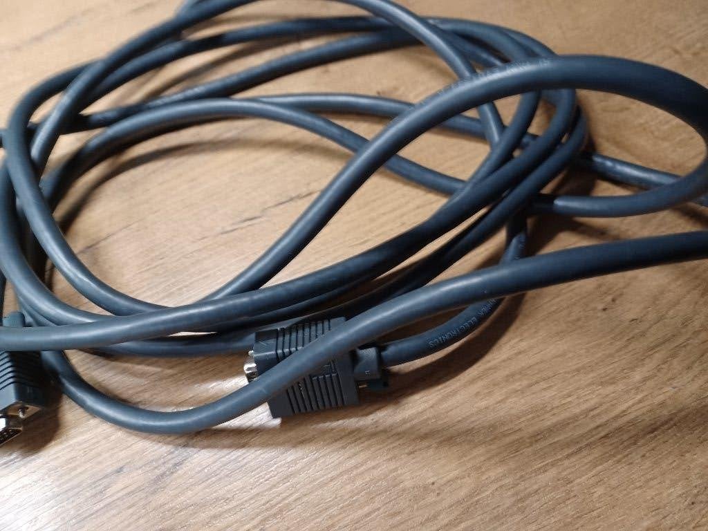 Kramer VGA kabel 5 meter, zgan, Computers en Software, Pc- en Netwerkkabels, Ophalen of Verzenden, Zo goed als nieuw