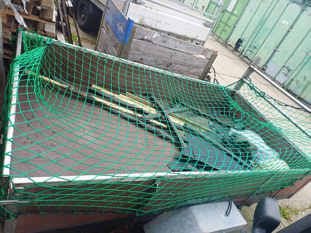Nette aanhanger, Ophalen