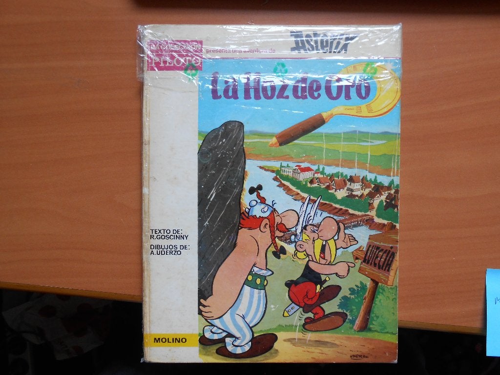 Asterix La Hoz de Oro Spaans 1966 Piloto Molino hardcover, Gelezen, Eén stripboek, Ophalen of Verzenden, Goscinny & Uderzo