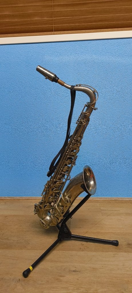 Vintage verzilverde tenorsaxofoon met handgravure, Ophalen, Gebruikt, Tenor, Met koffer