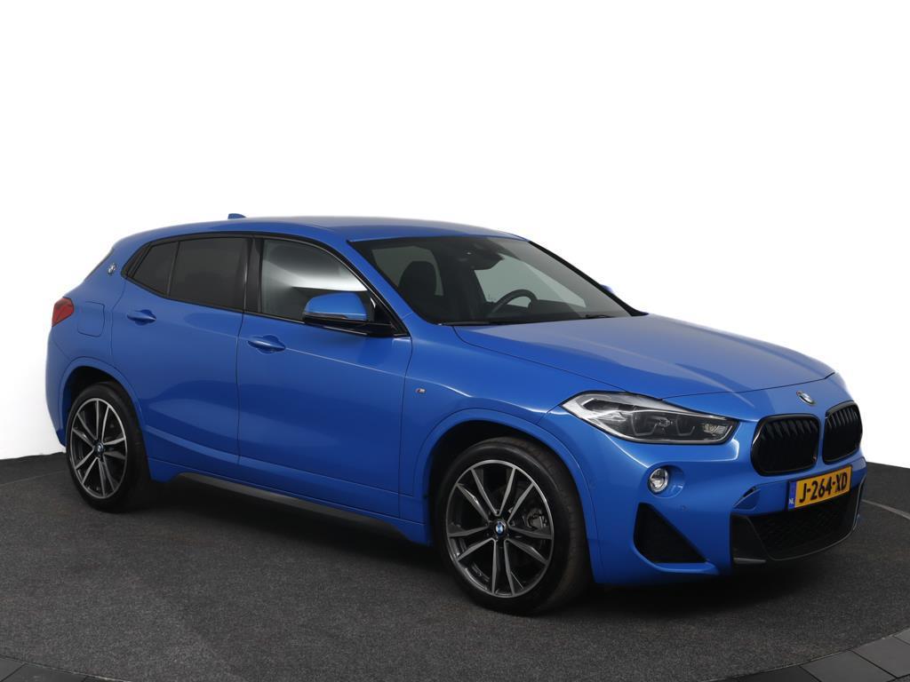 BMW X2 SDrive18i High Executive | Automaat | M-sport | 360, Auto's, Gebruikt, Euro 6, Blauw, Leder