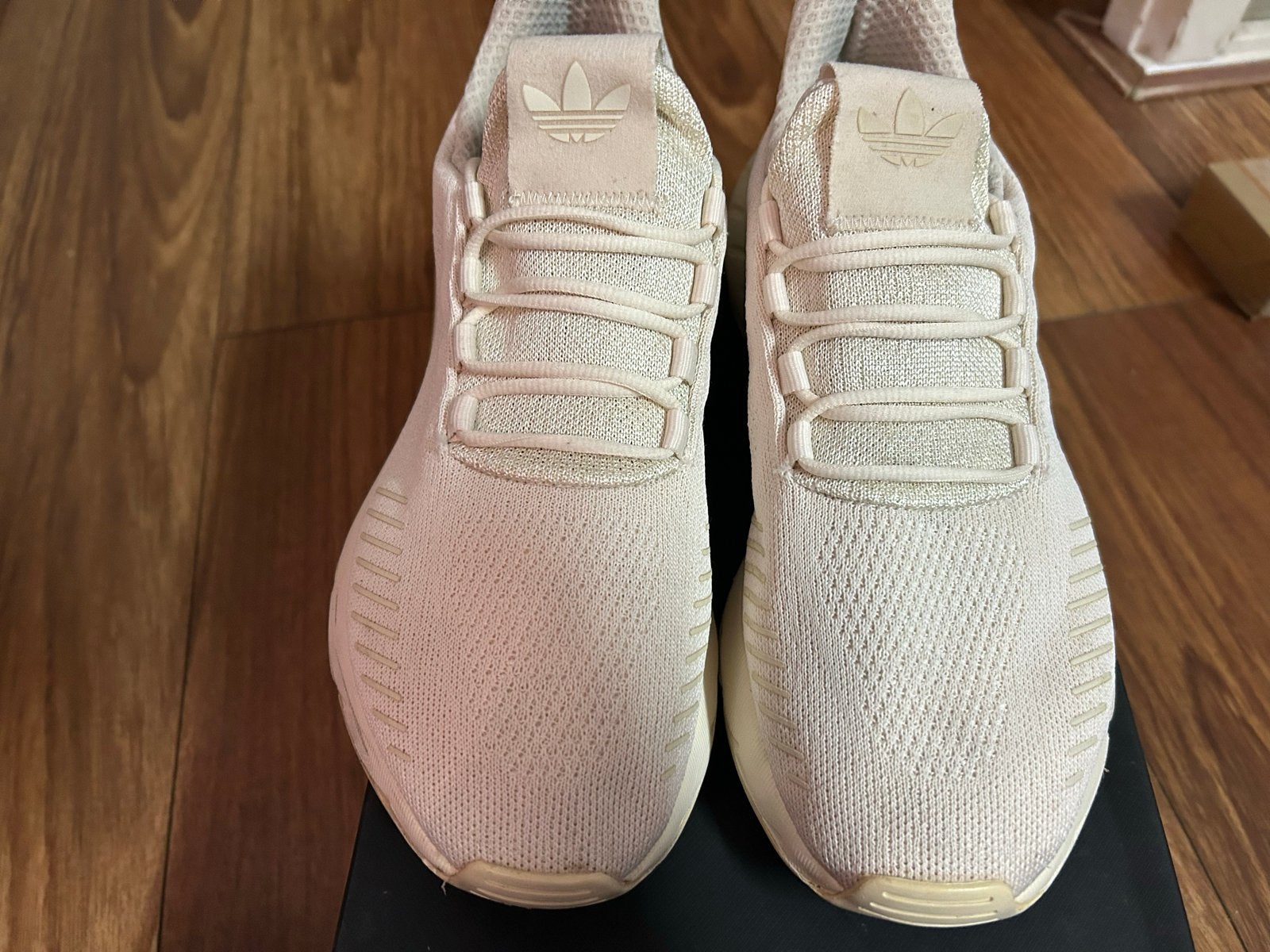 Adidas Dames Sneakers Maat 40 - Zo goed als nieuw, Beige, Ophalen of Verzenden, Sneakers of Gympen, Zo goed als nieuw