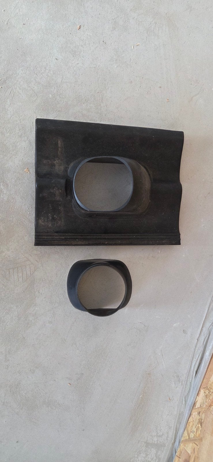 Ubbink Dakpan voor ventilatie/afvoer (dakdoorvoer), Doe-het-zelf en Verbouw, Ophalen, Kunststof, Zwart, Overige typen