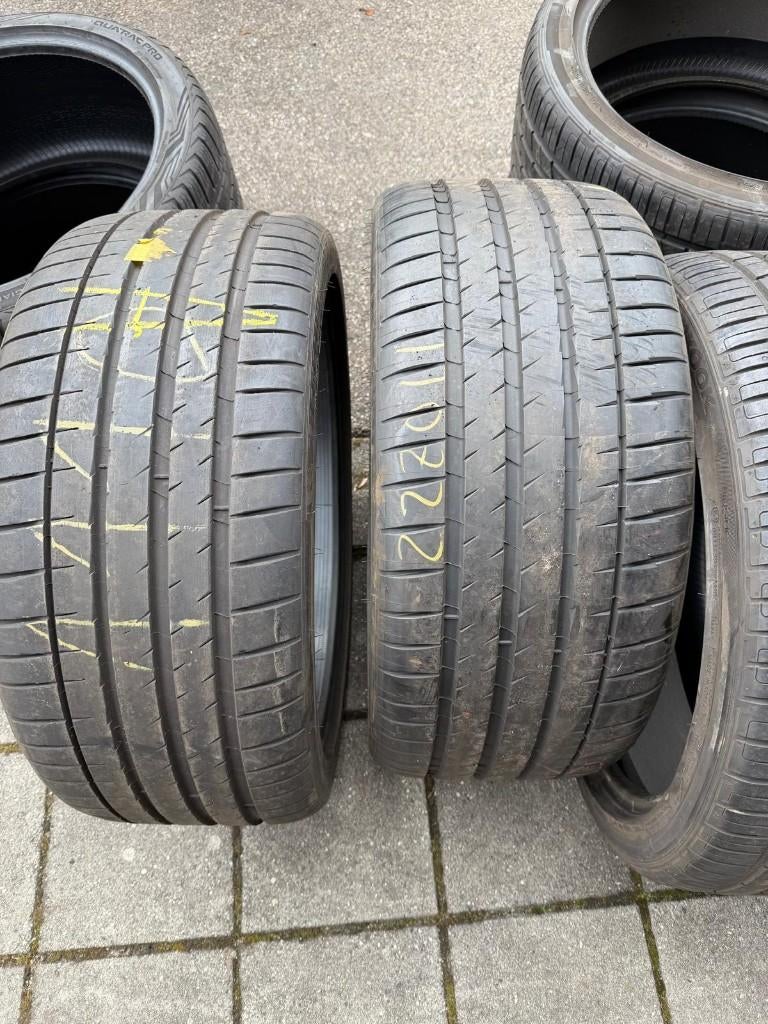245 40 21 / 245 45 21 / 235 45 21 / 295 40 21 A MERK BANDEN, Auto-onderdelen, Banden en Velgen, Overige, Gebruikt, Overige, 21 inch