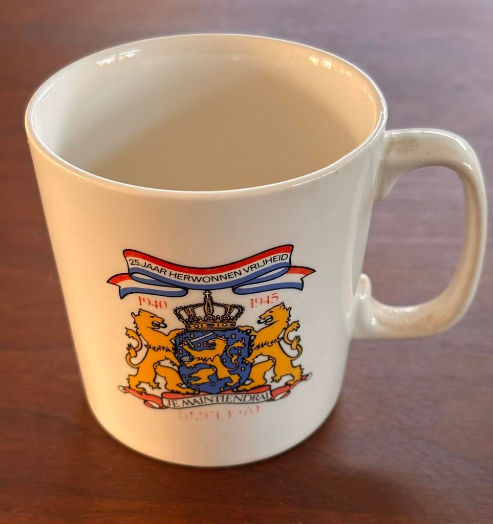 Koninklijke bekers, Verzamelen, Ophalen of Verzenden, Gebruikt, Nederland, Servies