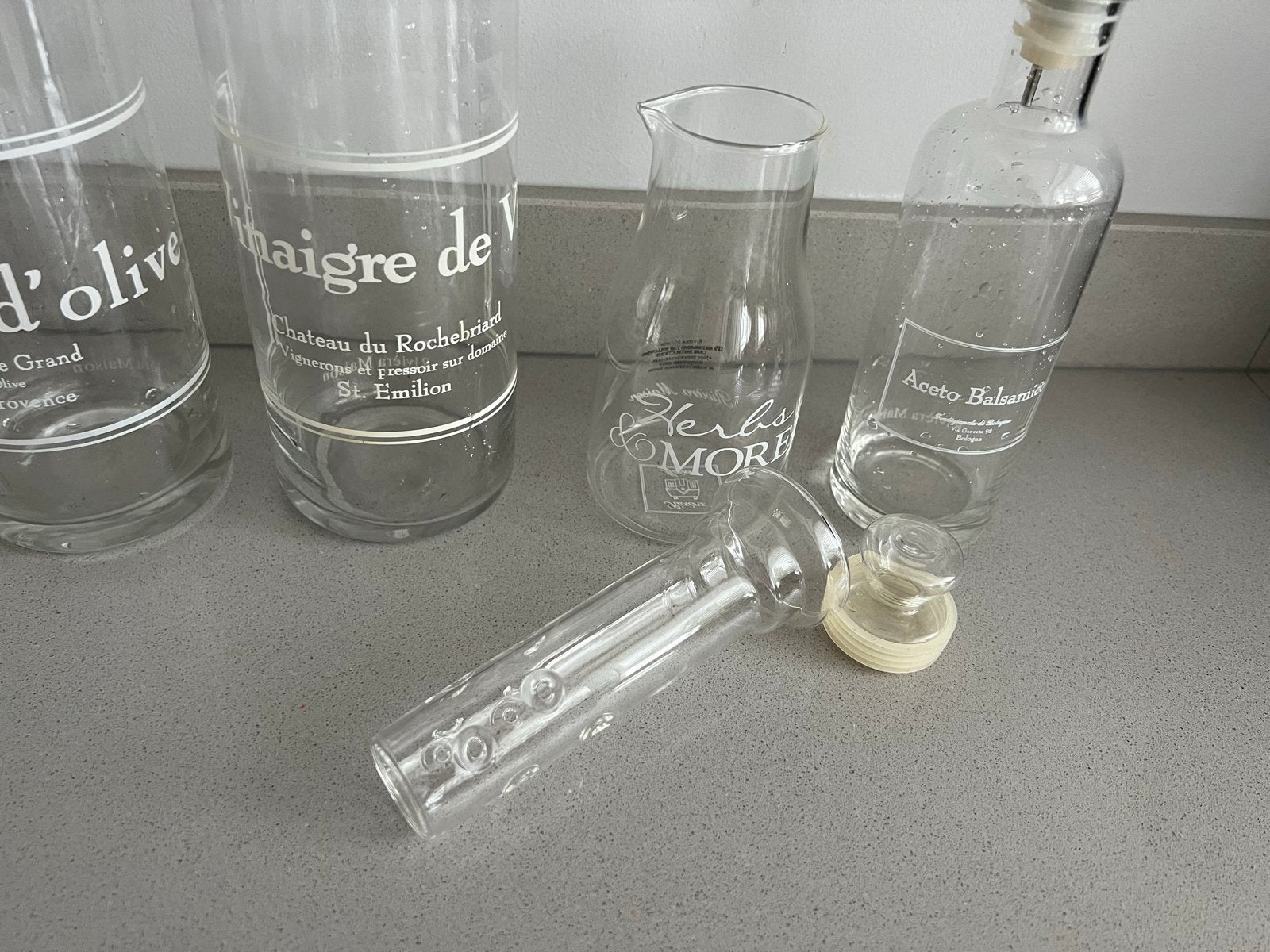 Riviera Maison Olie & Azijn Flessen met Mand, Ophalen, Zo goed als nieuw, Riviera Maison, Glas