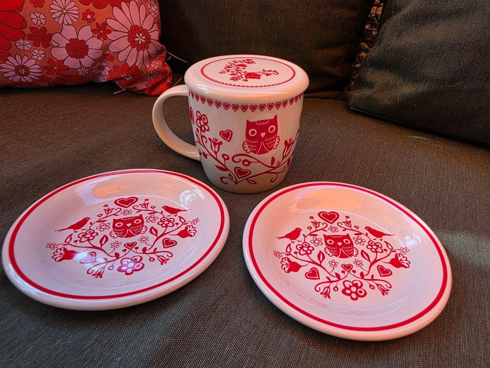 mok met deksel en 2 schoteltjes puntgaaf!, Ophalen of Verzenden, Keramiek, Vintage, Kop(pen) en/of Schotel(s)