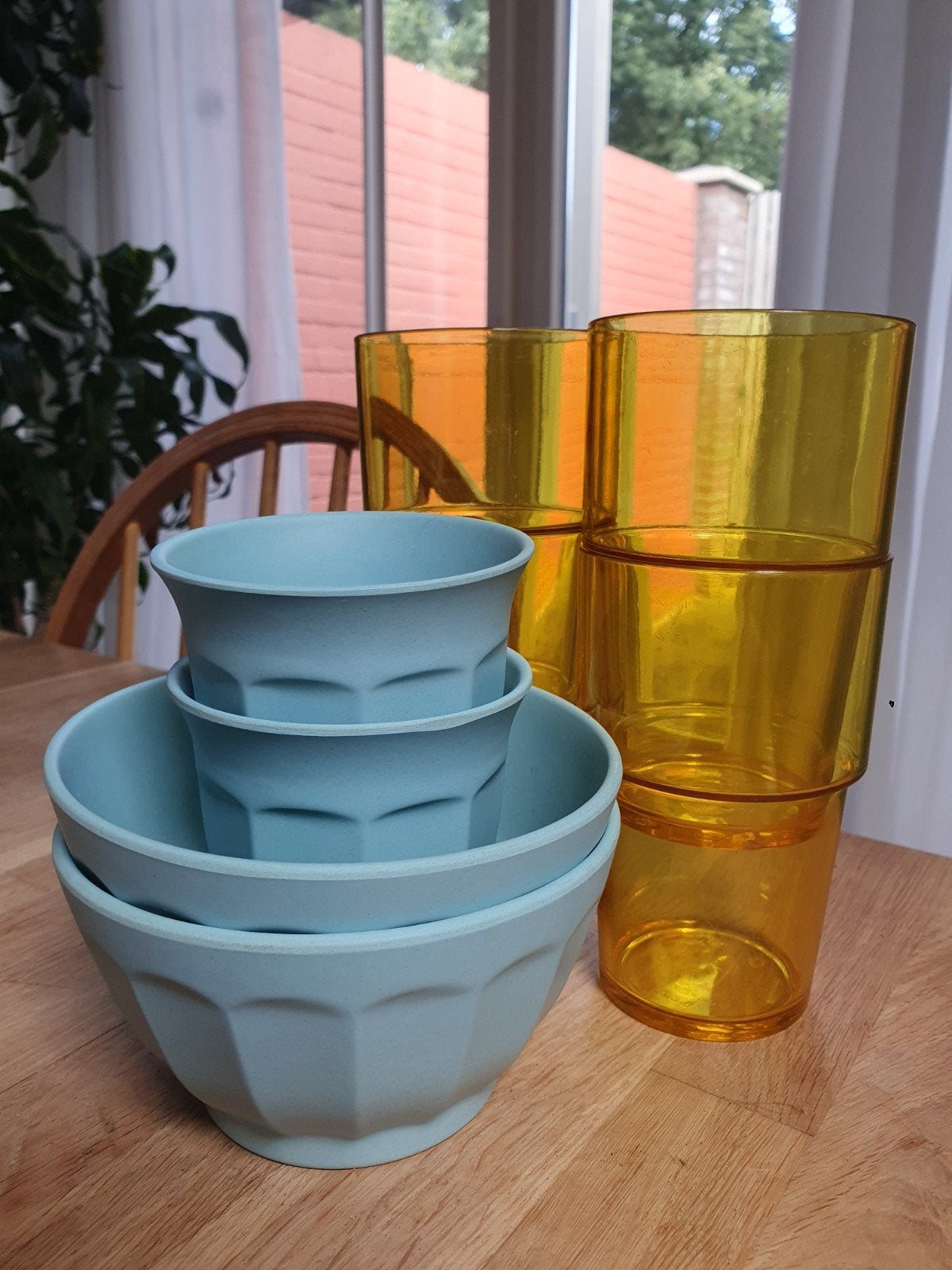 Camping servies Hema & Ikea: mokken, schaaltjes, bekers, Caravans en Kamperen, Ophalen, Zo goed als nieuw