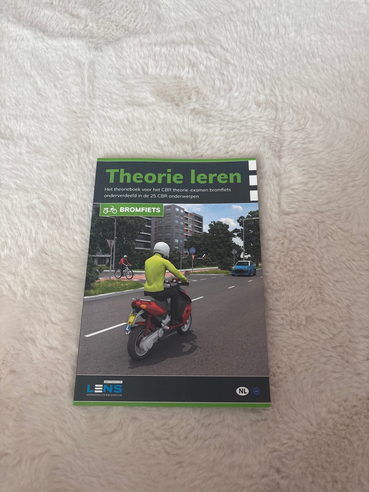Theorie leren bromfiets CBR theorie-examen, Boeken, Studieboeken en Cursussen, Ophalen of Verzenden, Zo goed als nieuw, Overige niveaus
