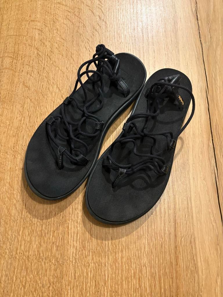 Teva Voya Infinity Sandals Maat 39, Zwart, Zo goed als nieuw, Sandalen of Muiltjes, Ophalen of Verzenden